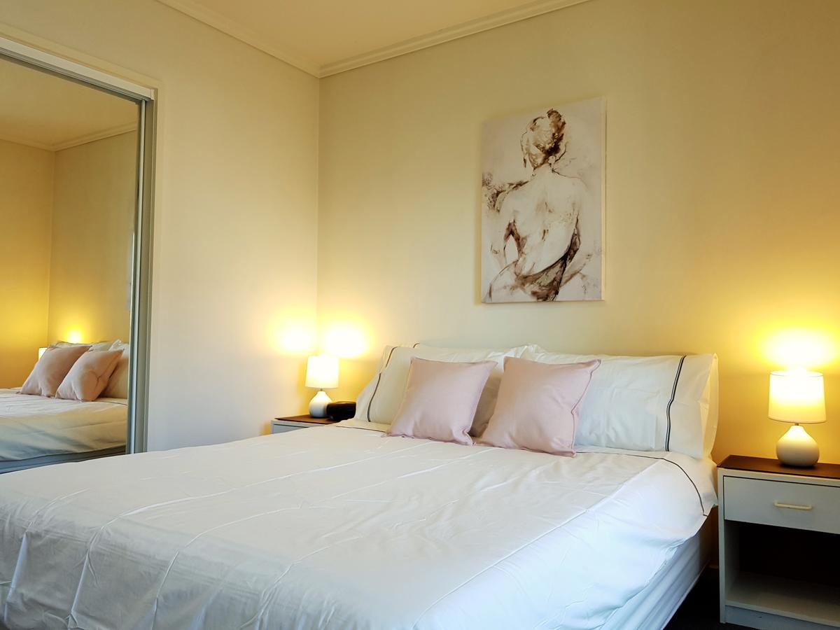 Readyset Apartments At Sentinel Melbourne City Exterior foto